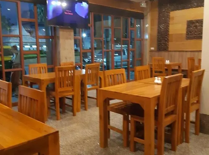 Golden Pagoda Hostel & Cafe Ostello Bangkok