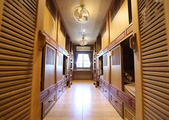 Golden Pagoda Hostel & Cafe Bangkok